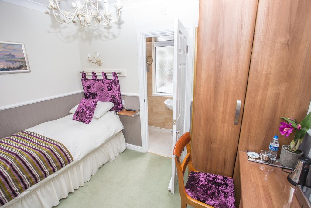 וויטלי ביי Park Lodge Guest House מראה חיצוני תמונה