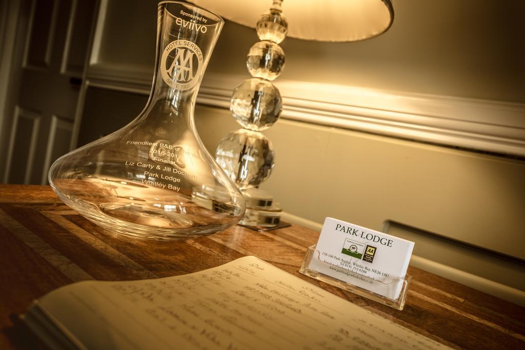 וויטלי ביי Park Lodge Guest House מראה חיצוני תמונה
